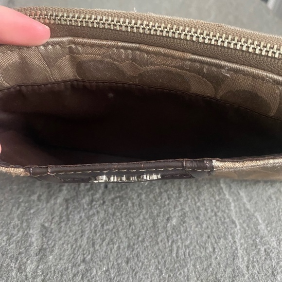 Coach Brown Vintage Signature Monogram Wristlet - Picture 3 of 12